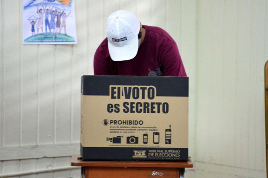 Juan Diego Castro y Rodolfo Piza disputan segundo lugar en intención de voto