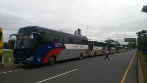 Tras reunión con Aresep, autobuseros no descartan paro nacional