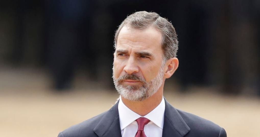 Rey de España respalda a Rajoy y llama a la unidad