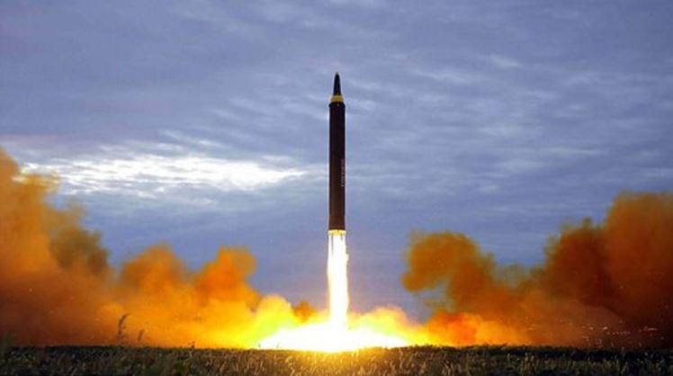 Corea del Norte amenaza al mundo con una «nube nuclear»