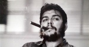 Un ex agente de la CIA reveló cuáles fueron las últimas palabras del Che Guevara