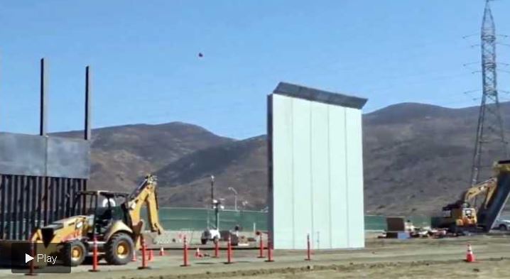 Donald Trump reveló los primeros prototipos del muro que construirá en la frontera con México