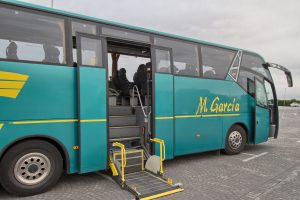 Diputados avalan plan para que personas con discapacidad viajen gratis en bus