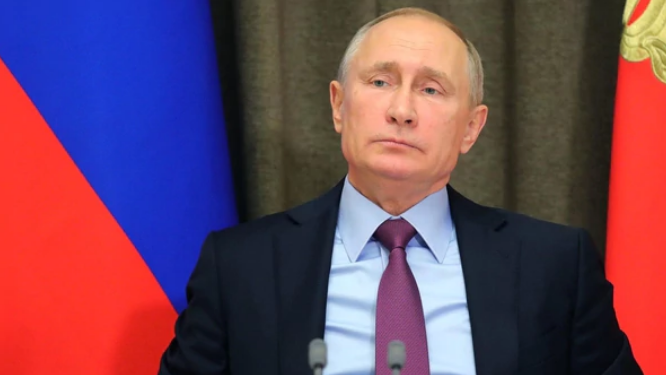 Putin promulgó la ley que pone en la mira a la prensa extranjera en Rusia