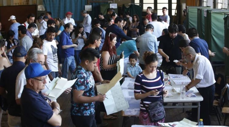 Elecciones en Chile: cerraron los centros de votación y comienza el recuento de sufragios