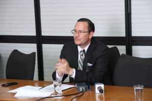 Magistrado Celso Gamboa contradice discurso de David Patey ante diputados