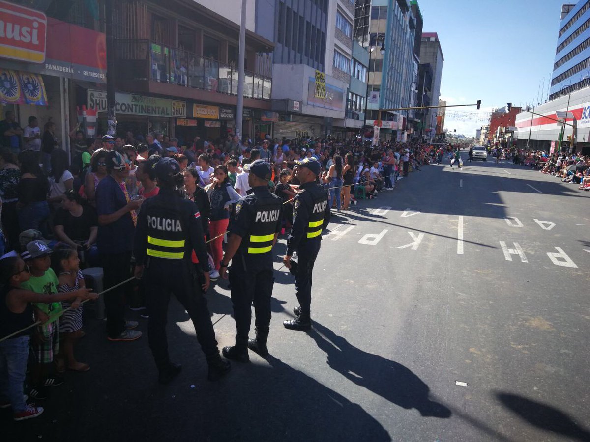 Policía decomisó 350 dosis de droga y atendió una balacera en Carnaval de San José