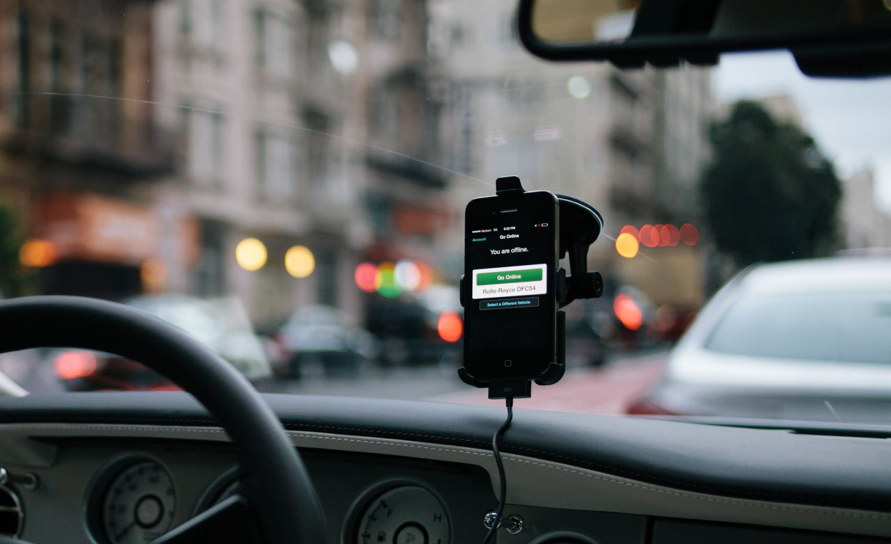Aresep concretó segunda multa contra chofer de Uber por ¢2 millones
