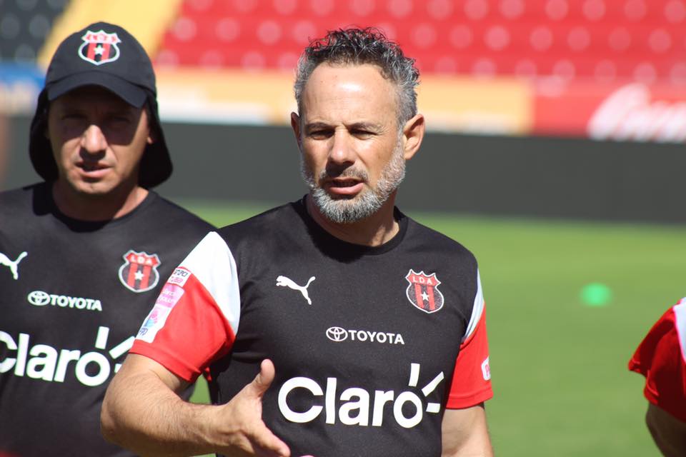 Nicolás Dos Santos dirigirá a la Liga en el debut del Clausura 2018