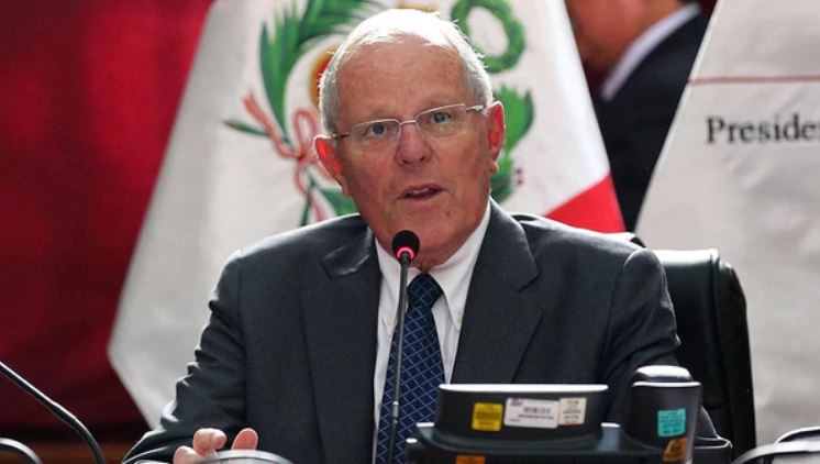 Kuczynski pidió calma y aseguró que están atendiendo emergencia tras sismo que azotó Perú