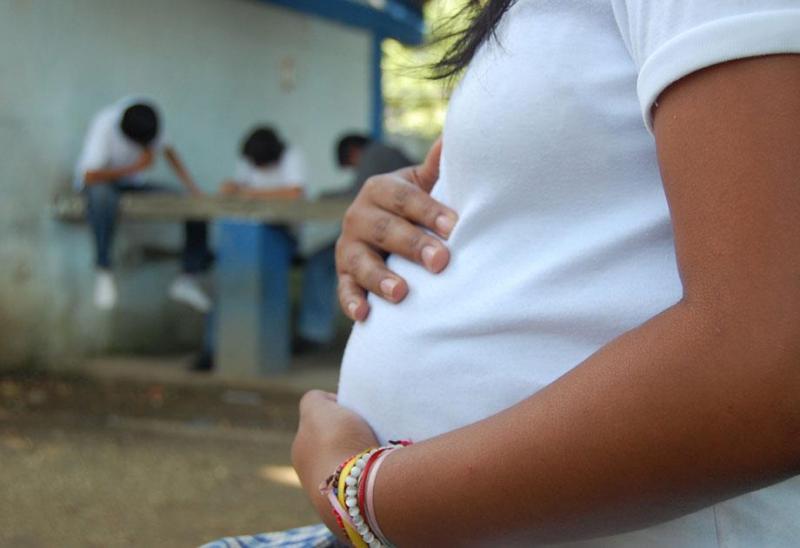 PANI ofrece 2550 becas a madres adolescentes