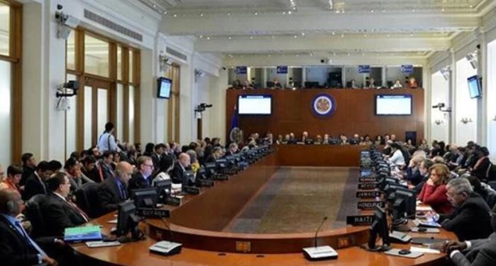 La OEA aprobó una resolución que pide a Nicolás Maduro cancelar las elecciones del 22 de abril