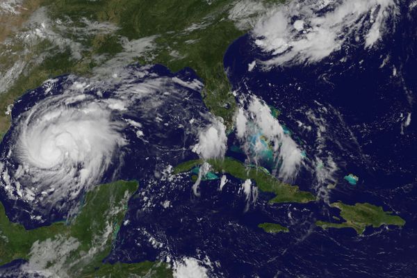 Agencia internacional pronostica temporada de huracanes más intensa que la de 2017