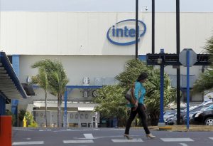 Gobierno asegura que impacto por nuevos despidos en Intel será mínimo