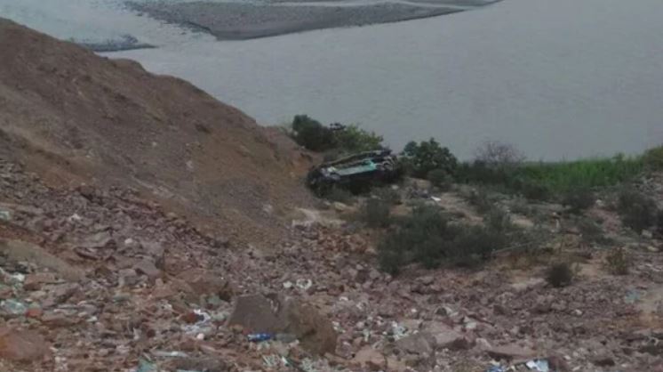 Un bus cayó al abismo en el sur de Perú: hay al menos 35 muertos