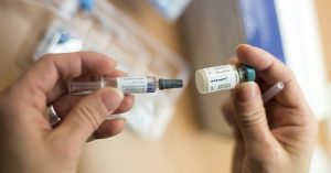 CCSS vacunará a más de 600 mil niños contra el sarampión