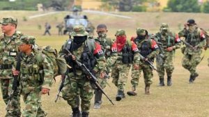Ejército colombiano abatió a 10 guerrilleros del ELN y capturó a otros tres