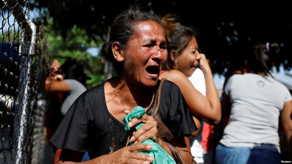 Venezuela: Familiares de víctimas en motín exigen justicia