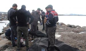 Al menos 16 muertos en naufragio de barco con migrantes en Grecia