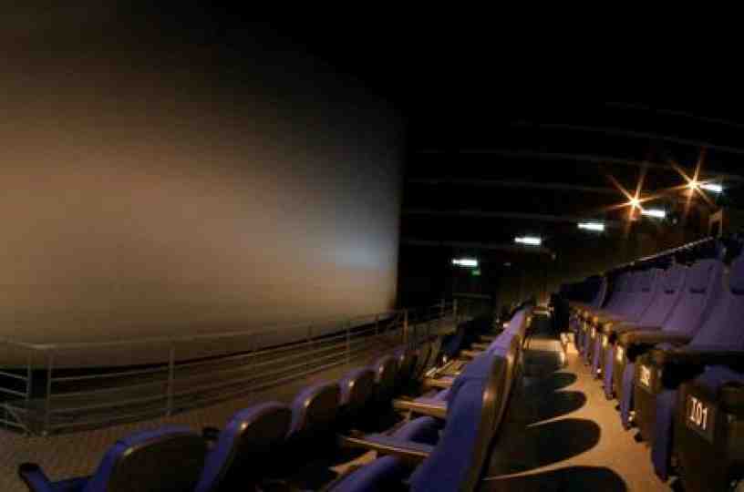 Proyecto busca aumentar costo de entrada a cines