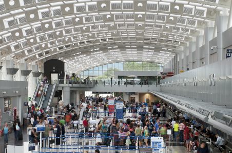 Sector turismo pide a nuevo Gobierno mejorar condiciones en aeropuertos e infraestructura