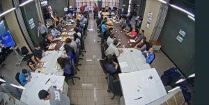 Conteo manual de votos inició con más del 90% del material electoral recibido
