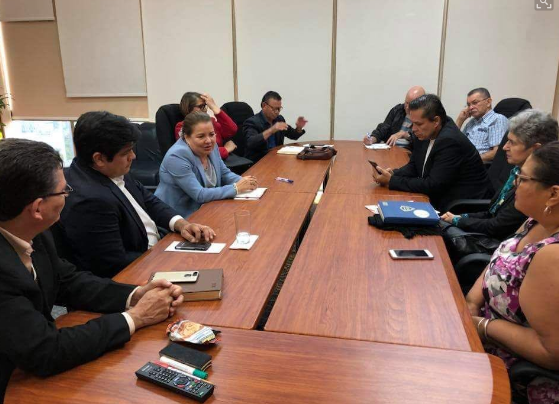Sindicatos pidieron a Carlos Alvarado “borrón y cuenta nueva” en jerarquía de 20 instituciones