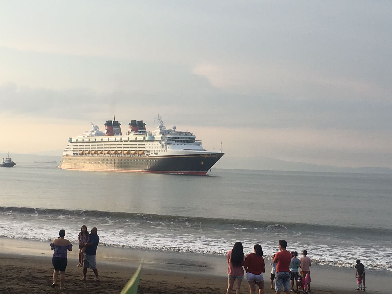 Crucero Disney Wonder regresó a puerto costarricense tras siete años de ausencia