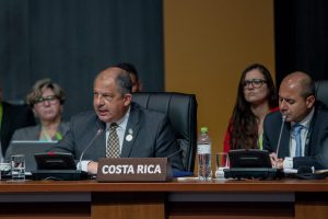 Solís pide a gobiernos del área involucrar más a ciudadanía en lucha contra la corrupción