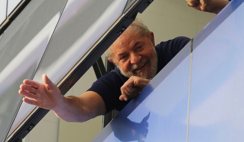Lula en la cárcel: «Bien» pero «indignado»