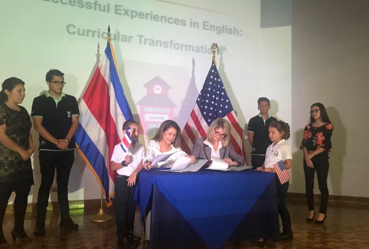 Embajada de EEUU ayudará a que docentes del MEP mejoren dominio del inglés