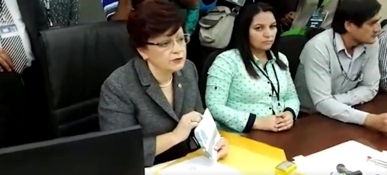 TSE aclara que 50 papeletas en Alajuela fueron olvidadas y si se contabilizaron