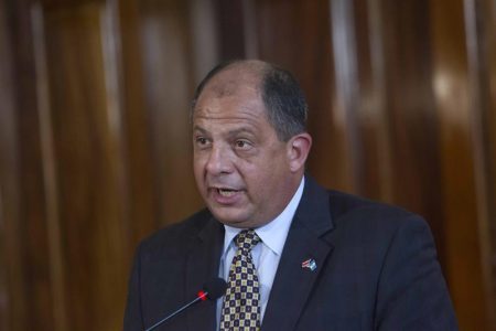 Luis Guillermo Solís quiere que lo recuerden “como un presidente que no robó”