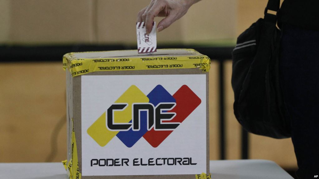 Encuesta anticipa gran abstención para elecciones en Venezuela
