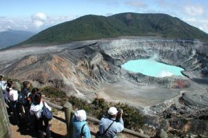 Adquisición de infraestructura atrasa reapertura del Parque Nacional Volcán Poás
