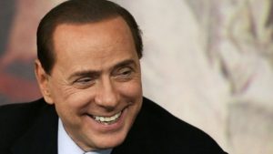 Justicia italiana levantó inhabilitación política de Silvio Berlusconi y exprimer ministro podrá presentarse en elecciones