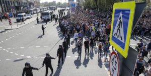 Policía rusa detuvo a más de 1.000 manifestantes en todo el país por protestas contra Vladimir Putin