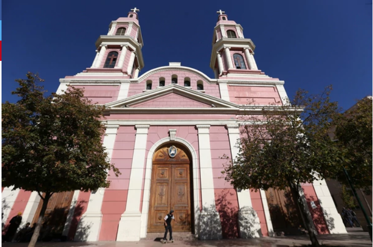 La Iglesia chilena pidió perdón a una monja que denunció abusos sexuales de sacerdotes