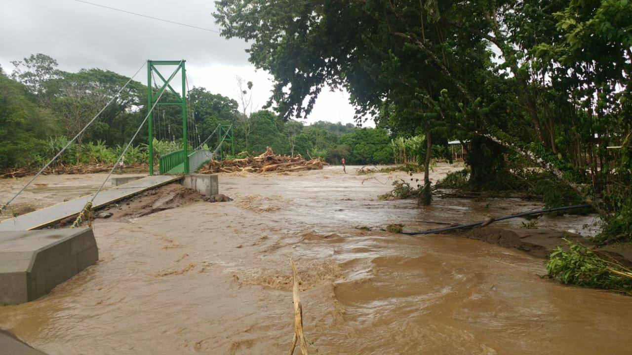 CNE atendió más de 50 incidentes en 21 cantones por fuertes lluvias de este miércoles