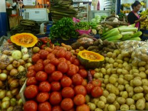 Precio de tomate, papa y cebolla registraron disminución en mayo
