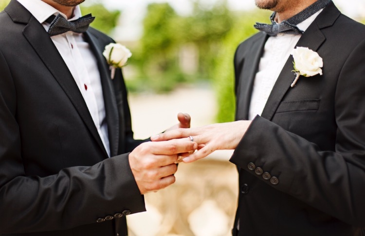 Defensoría pide al TSE autorizar la inscripción de matrimonios homosexuales