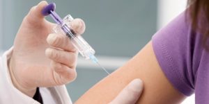 Caja pondrá a niñas vacuna contra papiloma humano a partir de los 10 años