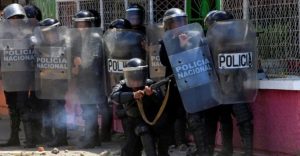 Policías y fuerzas de choque del régimen de Ortega volvieron a atacar a opositores
