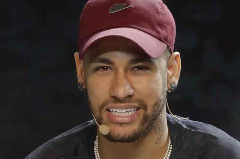 Neymar ofendió a Óscar Duarte durante el partido