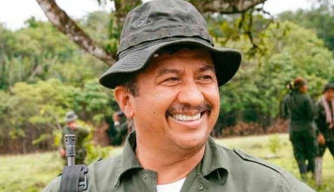 Tres guerrilleros disidentes buscan refundar a las FARC en la selva del sur de Colombia