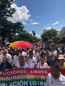 Carlos Alvarado pide perdón a la comunidad LGBTI por atropellos del Estado