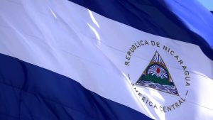 Nicaragüenses hicieron vigilia en embajada para pedir renuncia de Daniel Ortega