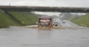 CFIA urge revisar sistema de drenaje pluvial de carretera Chilamate Vuelta de Kooper