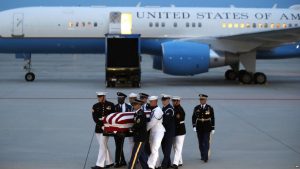 Washington se prepara para decir adiós a John McCain
