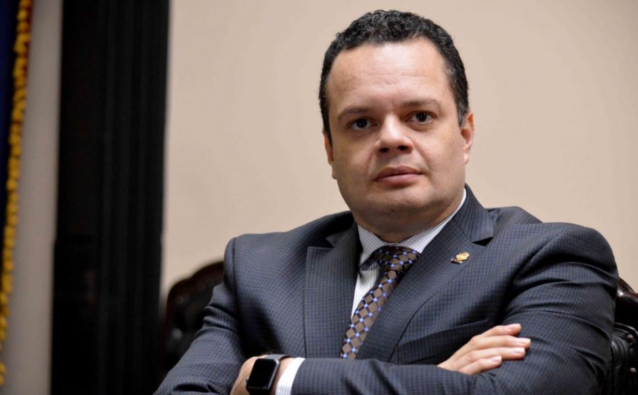 Gonzalo Ramírez niega responsabilidad en caso del Informe del cemento chino sobre expresidente Solís